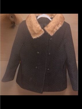1960s Vintage Steven’s Hockanum Wool Coat with fur, Womens size Medium